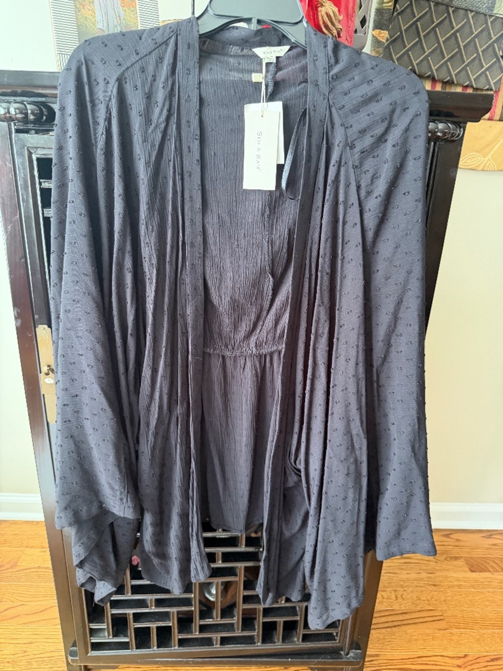 NWT  - BLACK CLIP DOT RAYON KIMONO JACKET